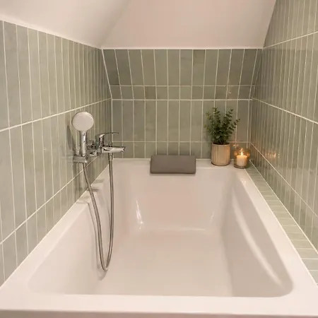 Appartement Cosy Sous Les Toits - Charme Et Modernité